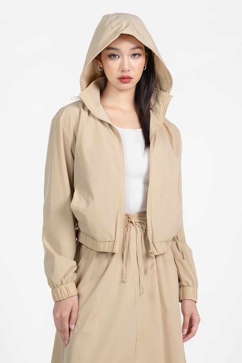 Sporty-Style Jacket for Women - gallery