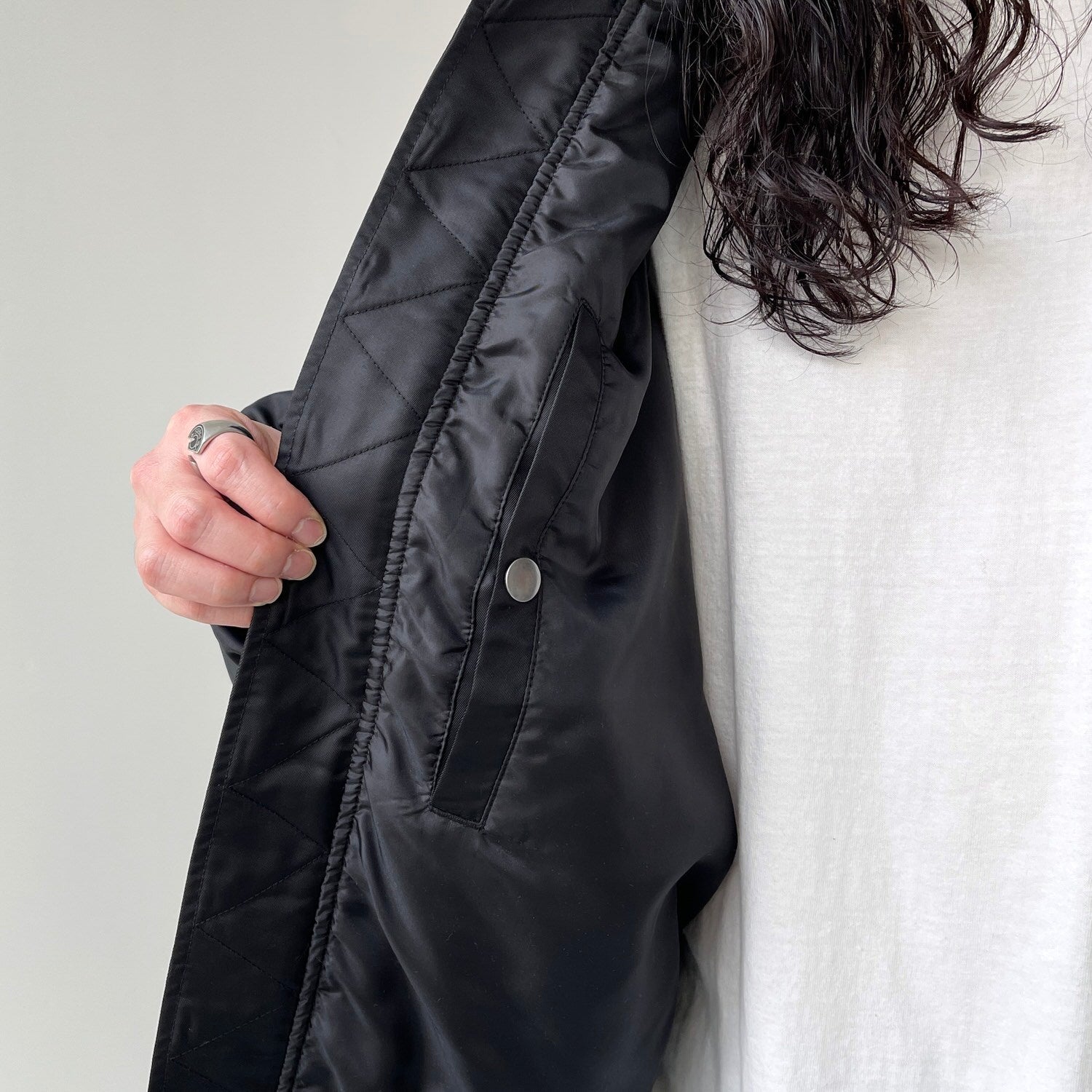 Perfect Silhouette Black Blouson Jacket for Women - gallery