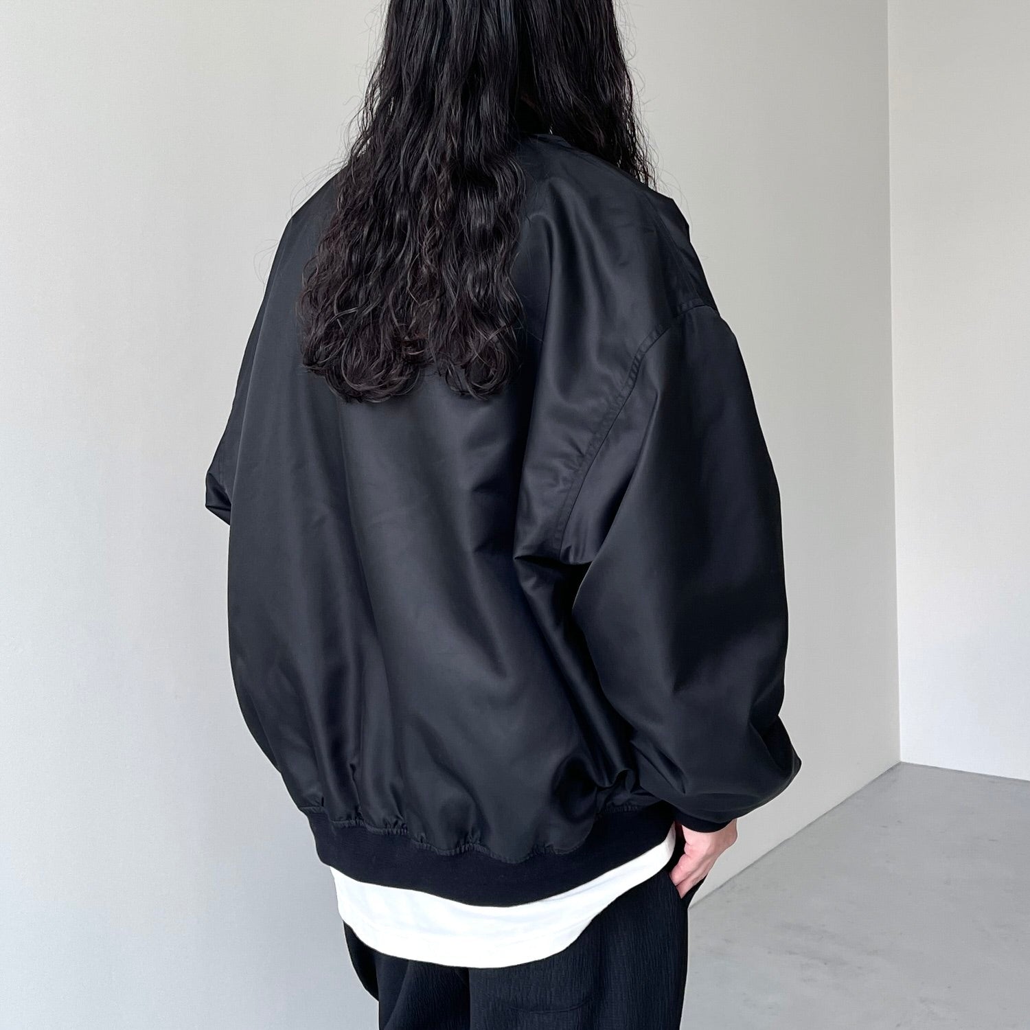Perfect Silhouette Black Blouson Jacket for Women - gallery