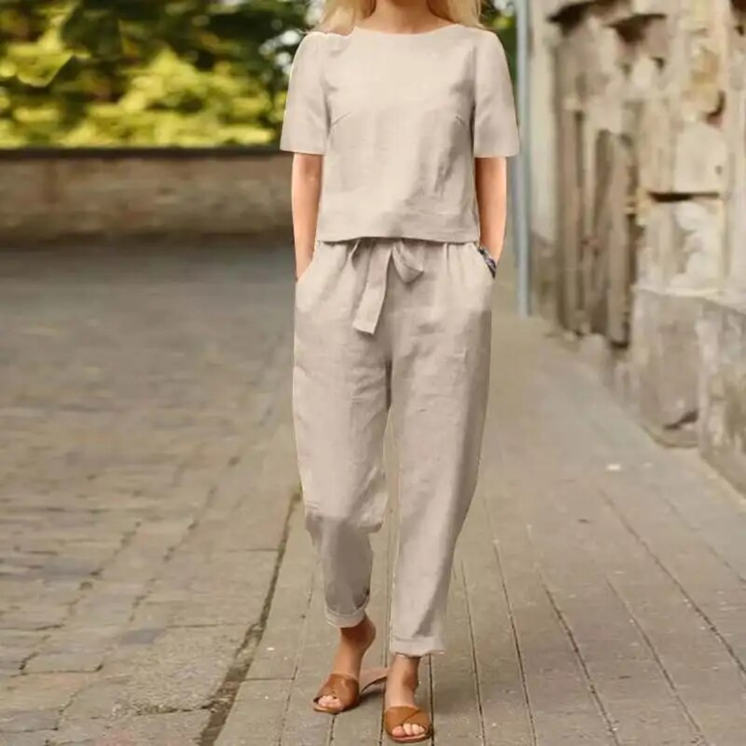 Stylish and Comfortable Women's Two-Piece Set