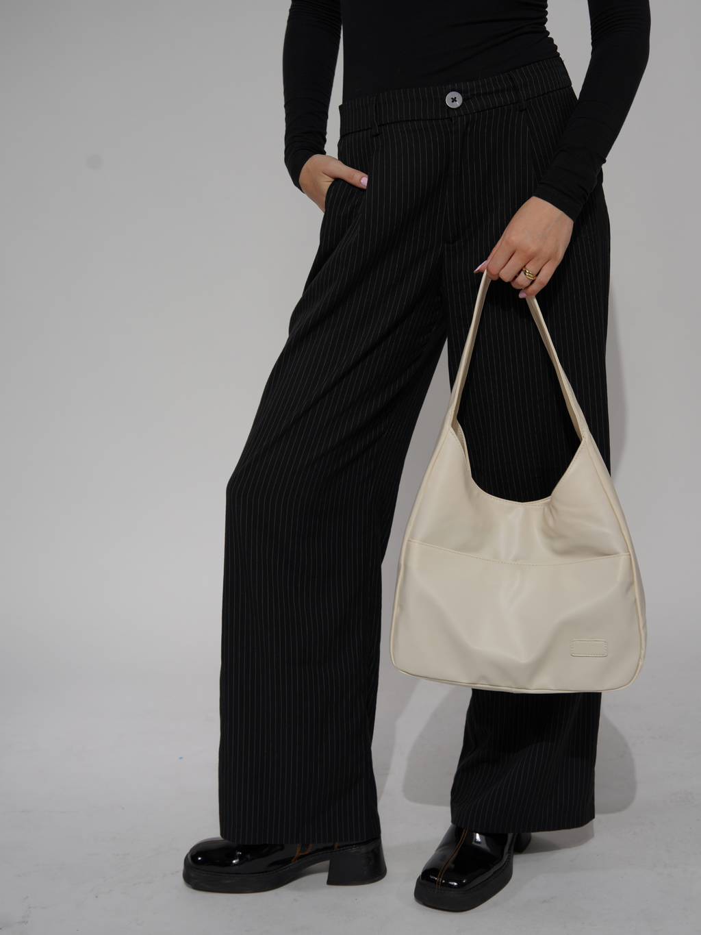 Rebecca - BB Bag with Zip Closure