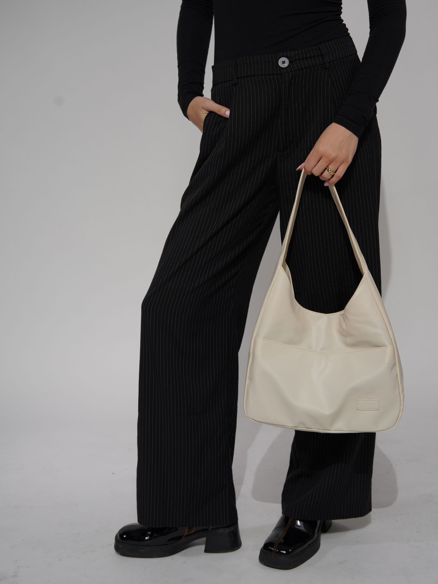 Rebecca - BB Bag with Zip Closure