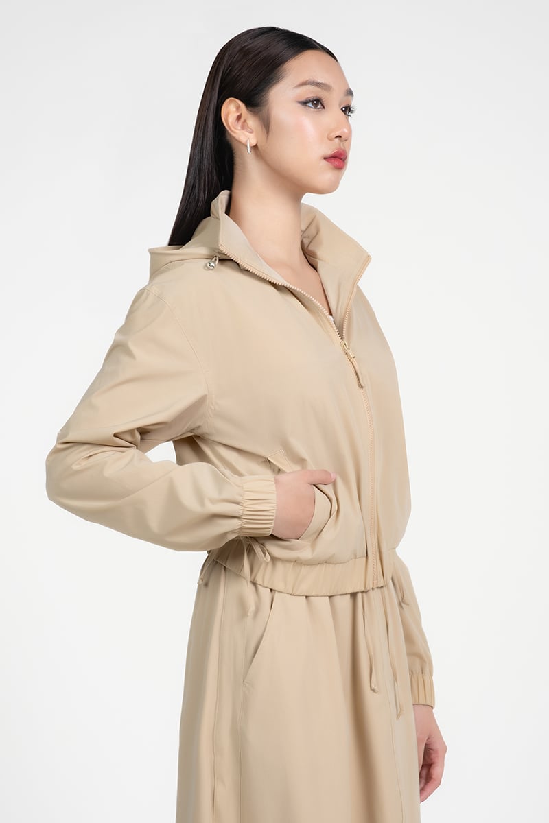 Sporty-Style Jacket for Women - gallery