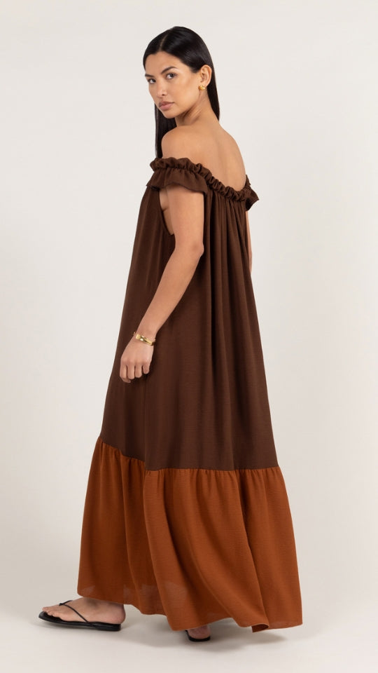 Alessia Bardot Contrast Dress in Cocoa and Caramel - gallery