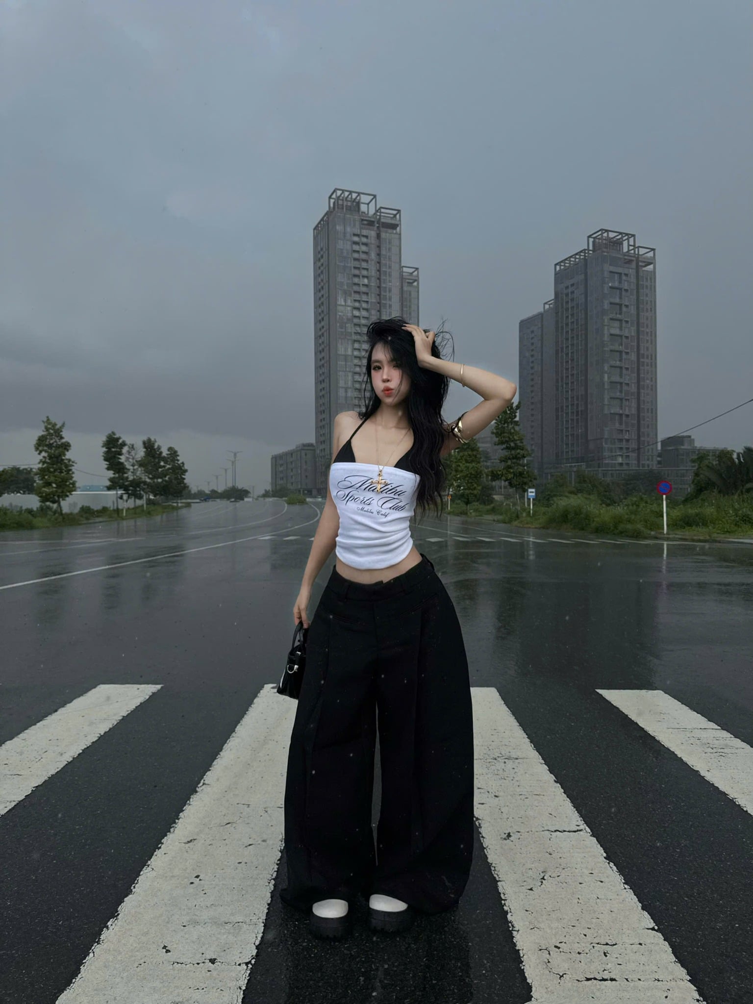 Emerald Wide-Leg Trousers for Women - gallery