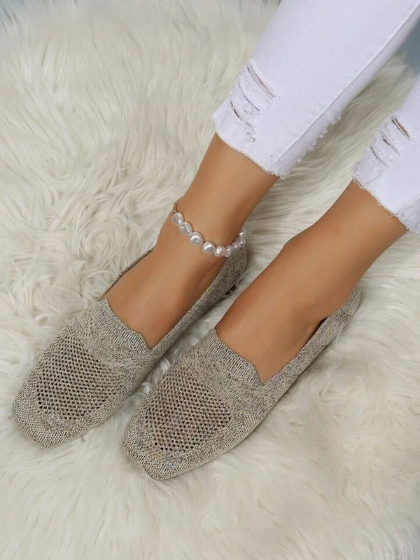 Olivia - Women's Classic Round Toe Ballet Flats