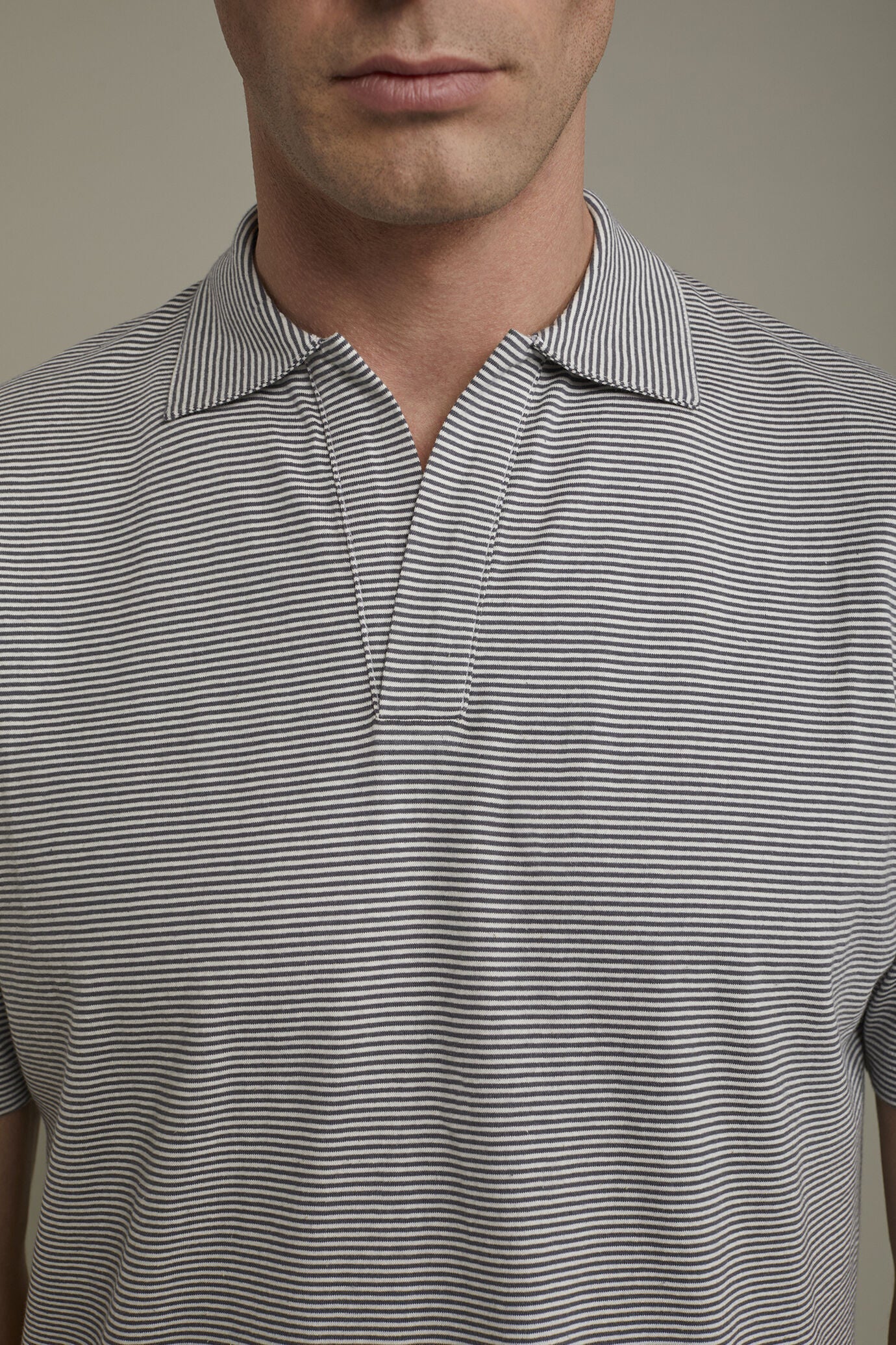 Thin Stripe Derby Collar Polo Shirt for Men — gallery