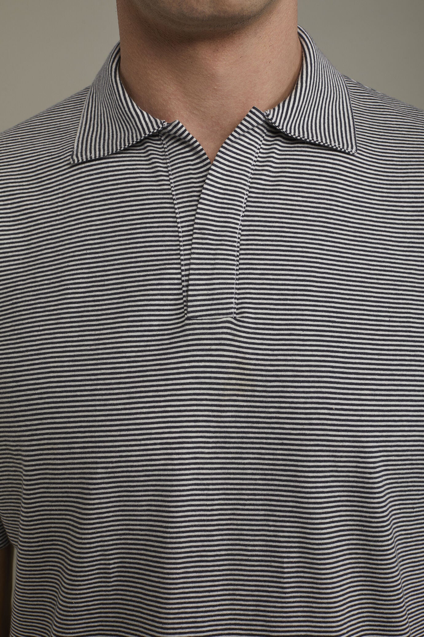 Thin Stripe Derby Collar Polo Shirt for Men — gallery