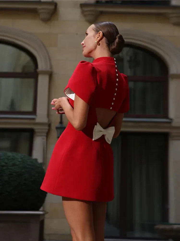 Charming Mini Dress – Embrace Timeless Elegance!