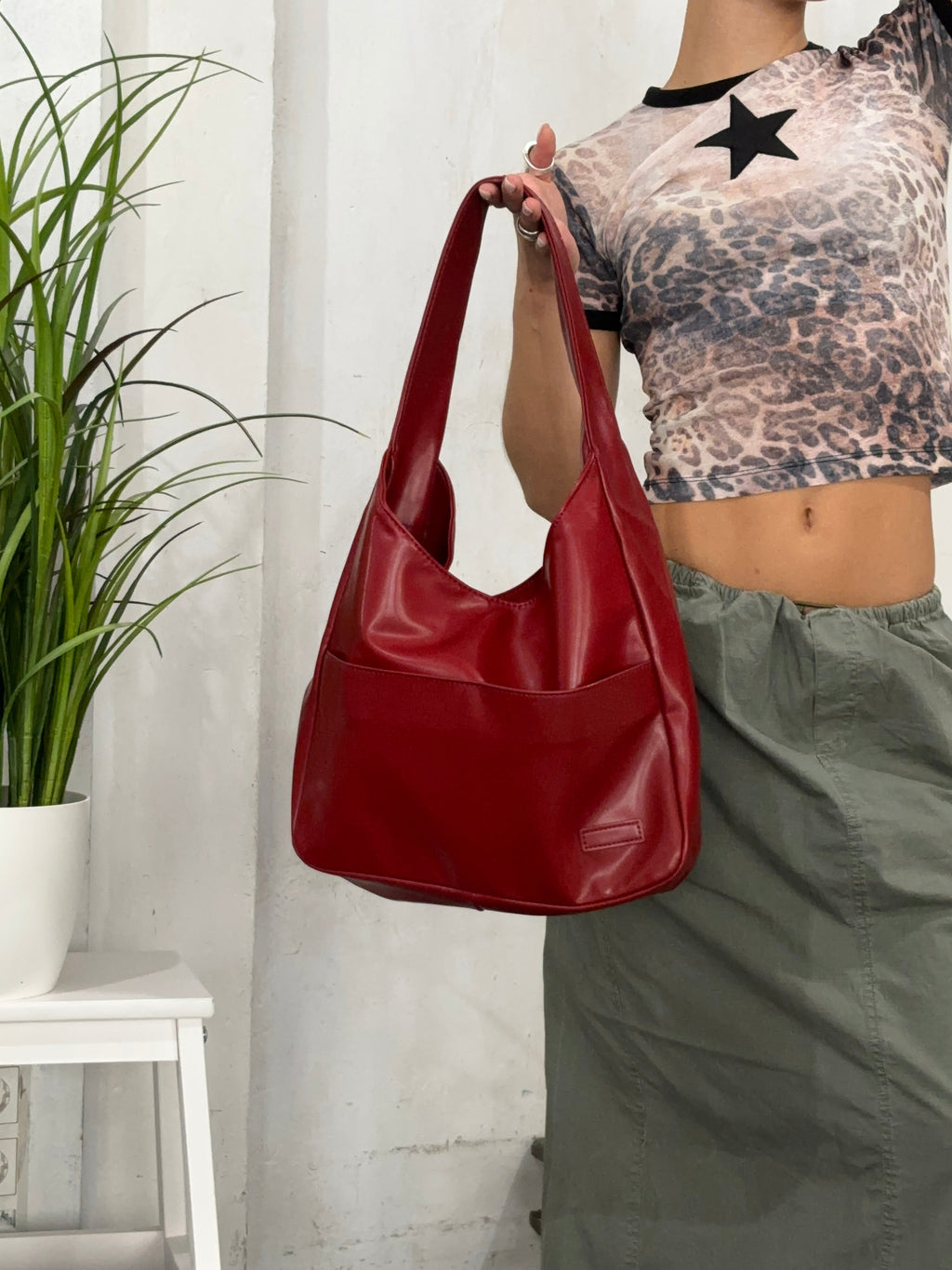Rebecca - BB Bag with Zip Closure