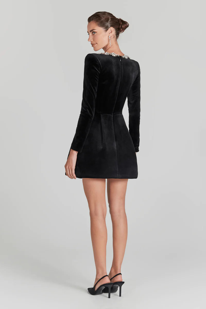 Emilia - Stylish Velvet Dress with Elegant Square Neckline