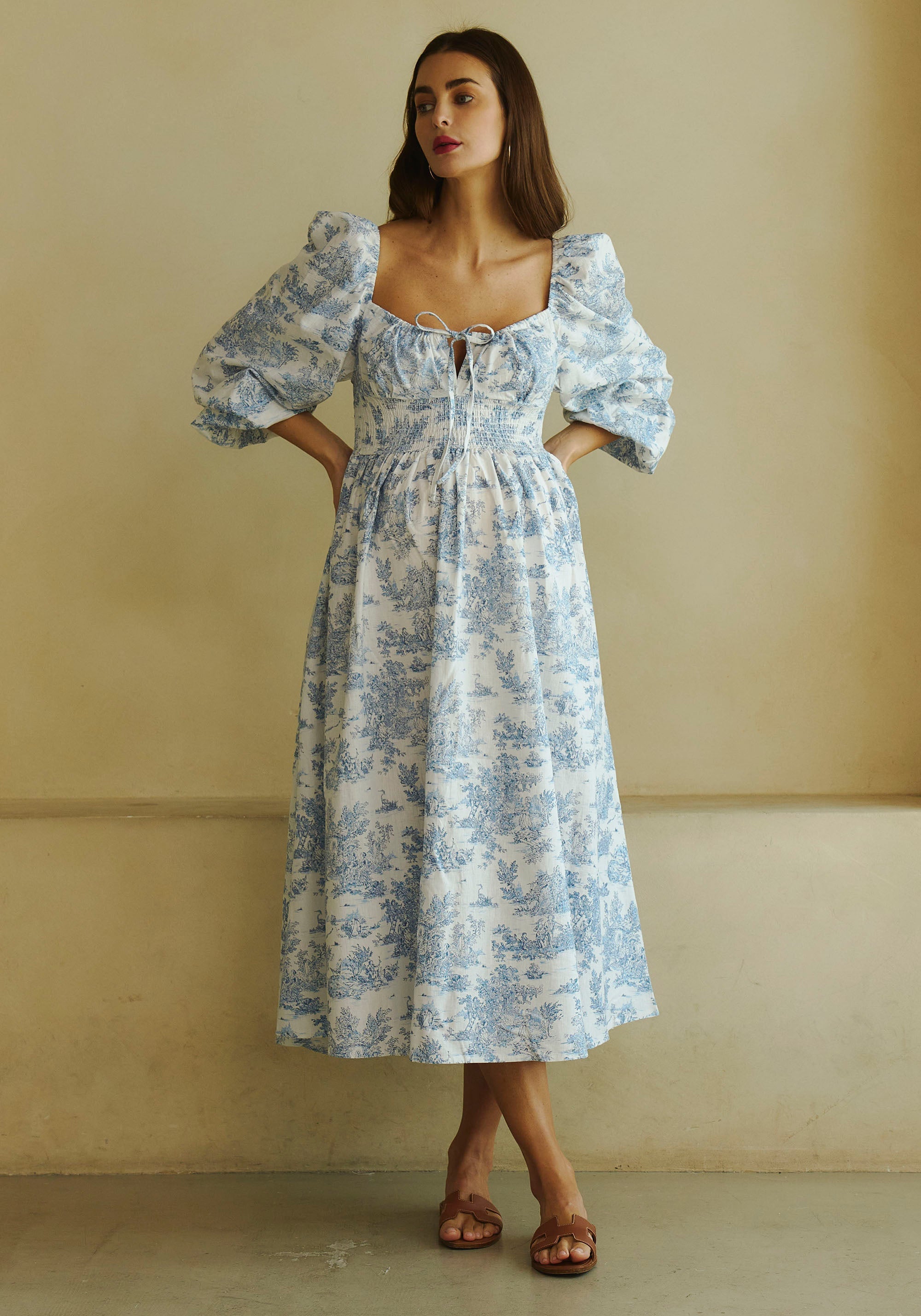 The Linen Dress in Paris - gallery