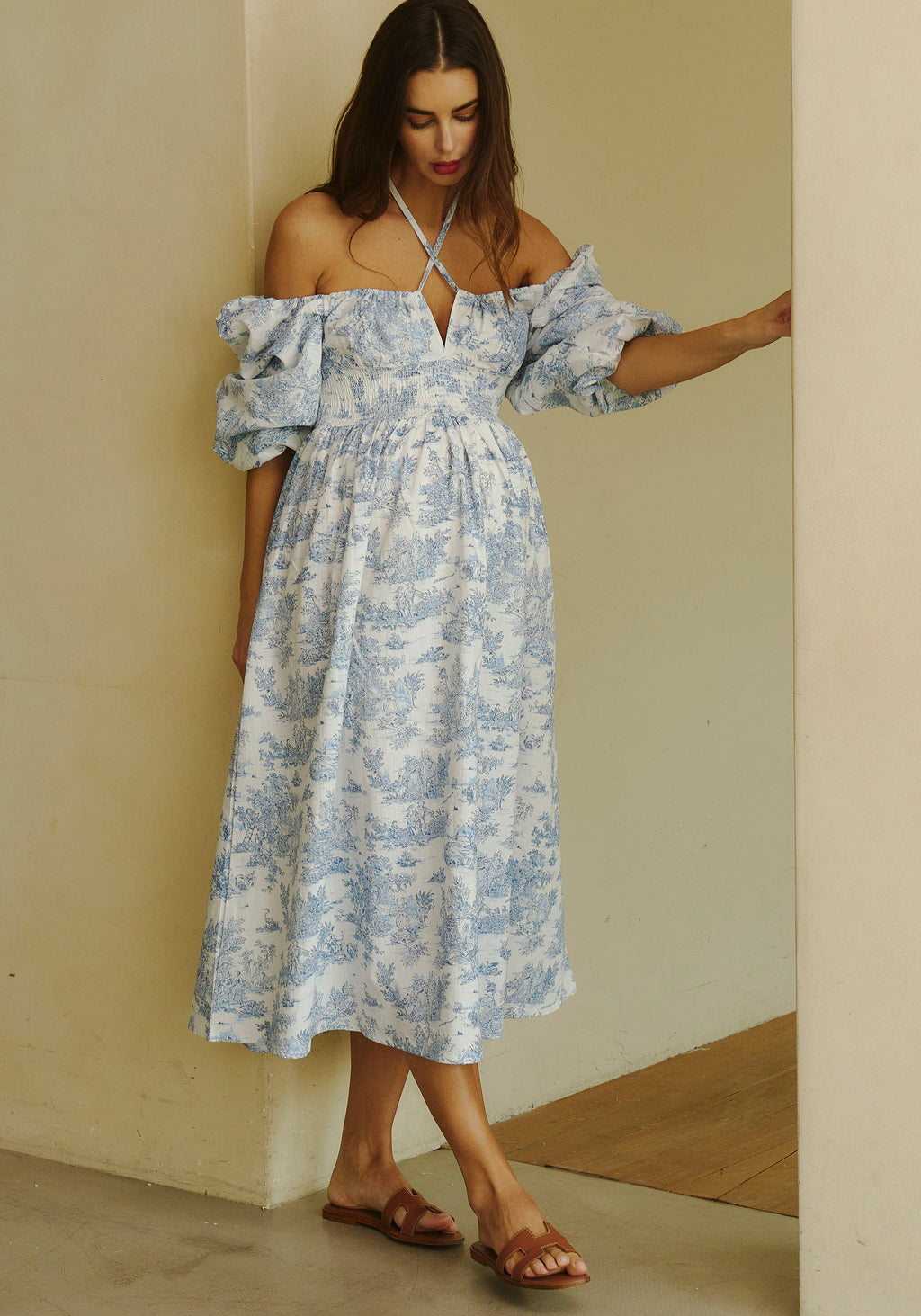 The Linen Dress in Paris - gallery