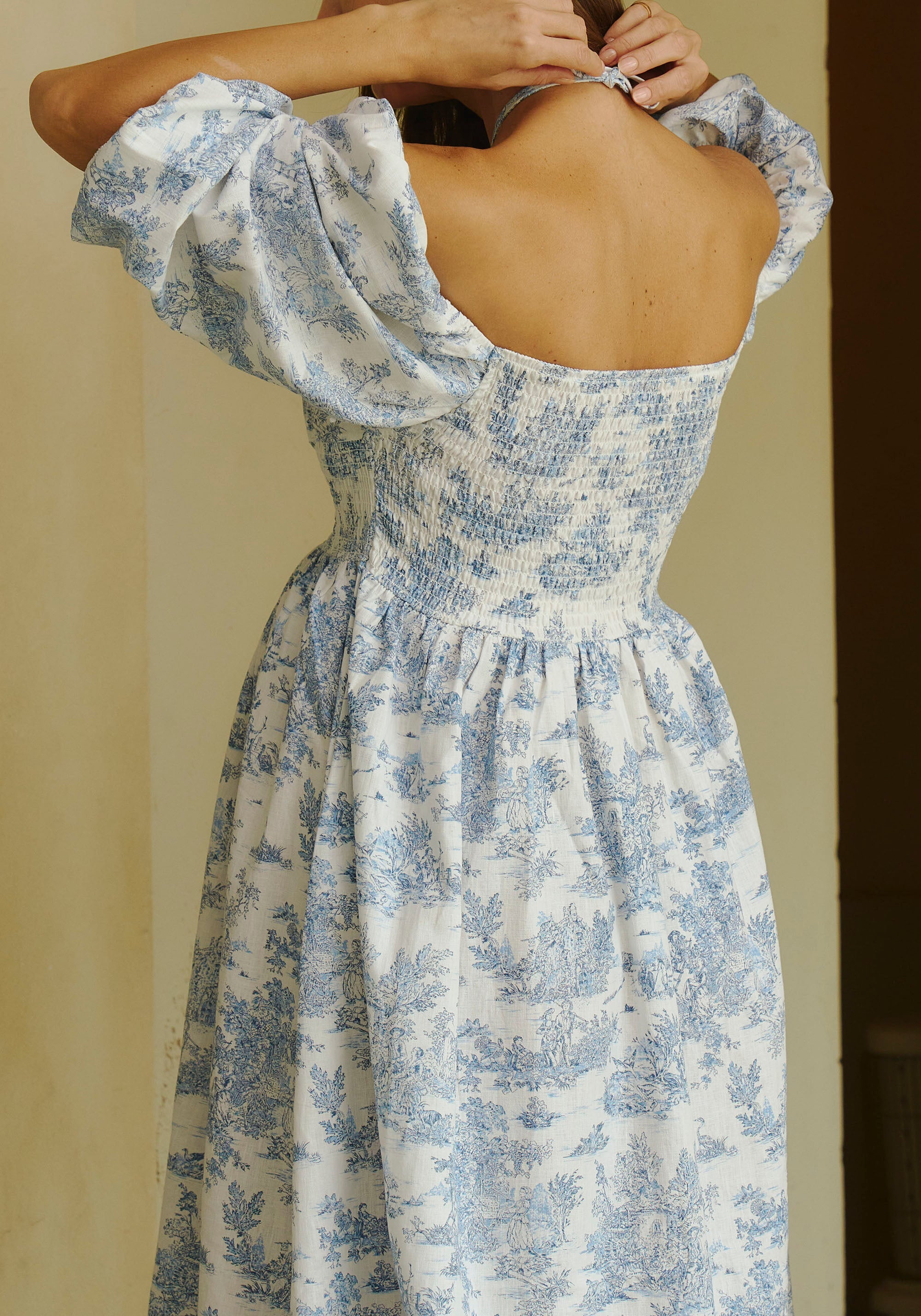 The Linen Dress in Lyon - gallery