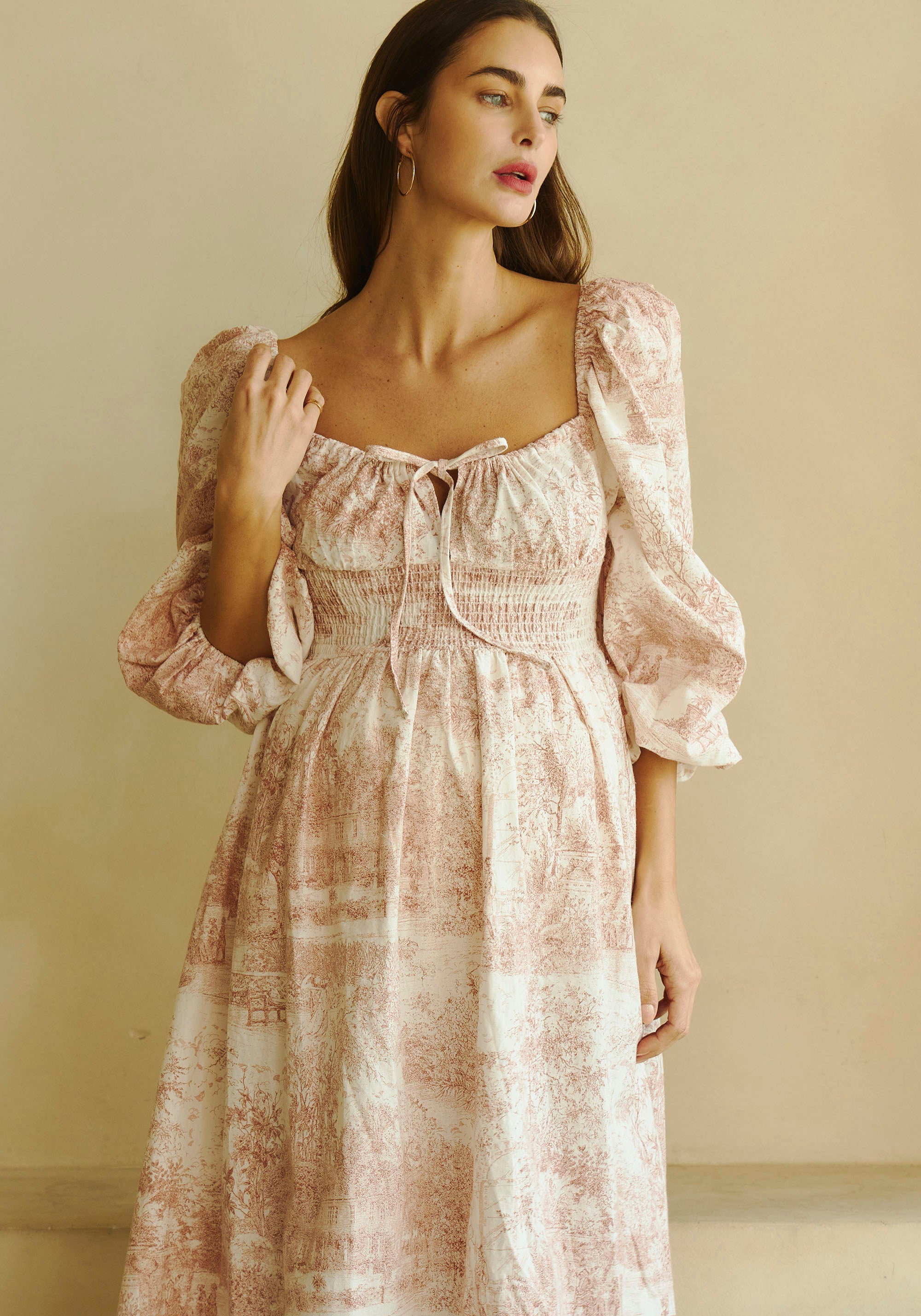The Linen Dress in Lyon - gallery