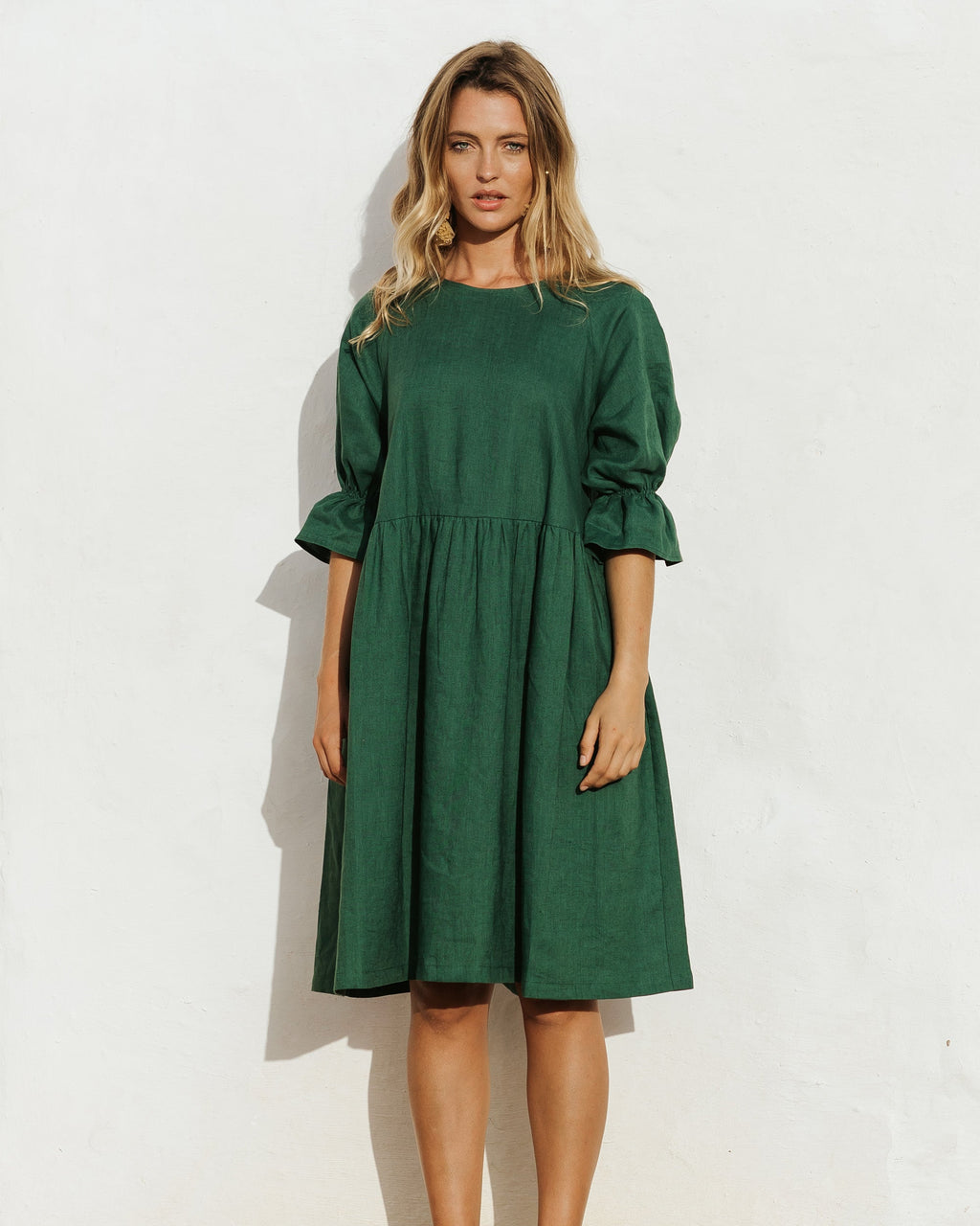 Voluminous Linen Dress Nerja in Green - gallery