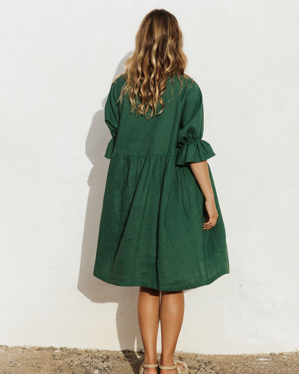 Voluminous Linen Dress Nerja in Green - gallery