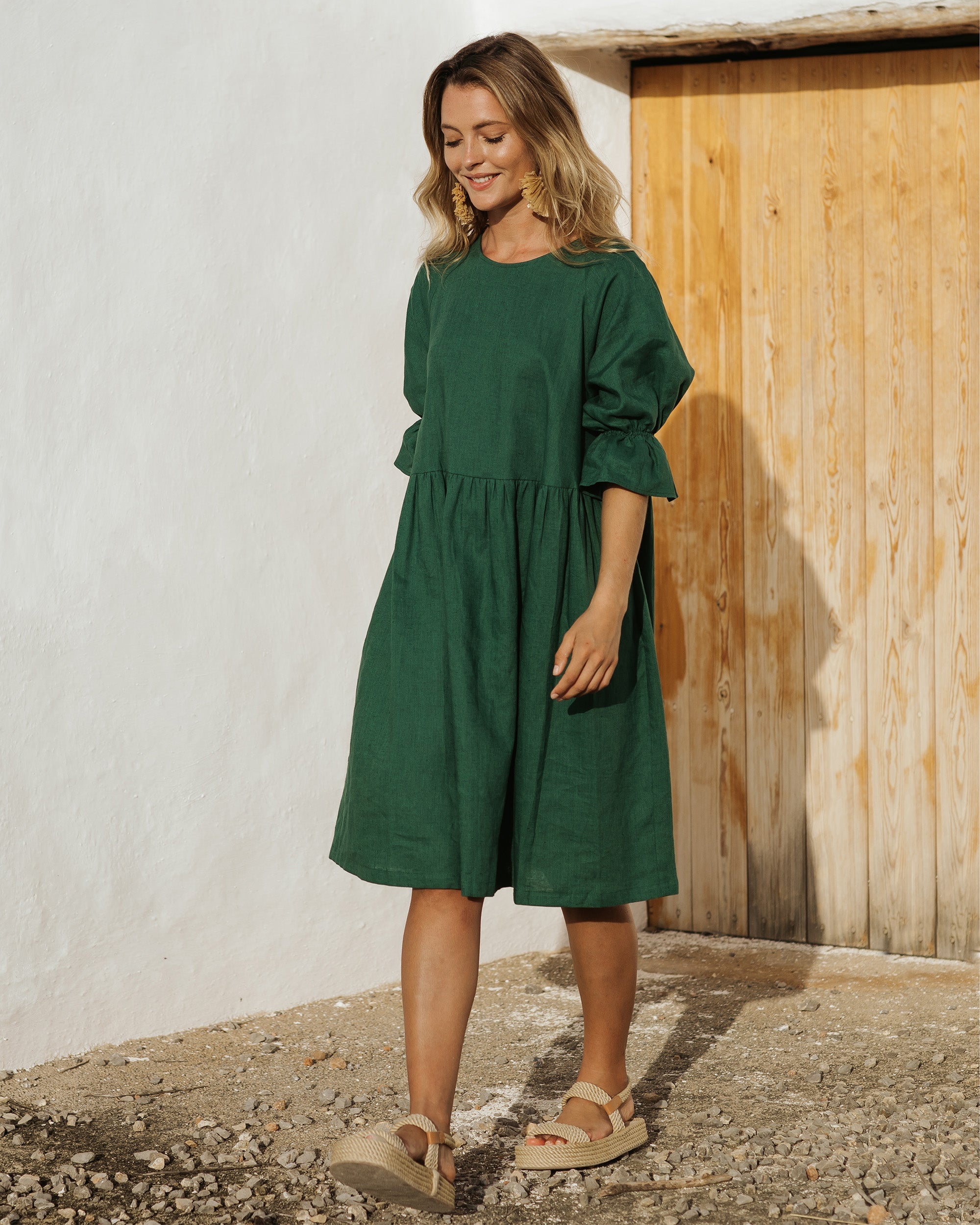 Voluminous Linen Dress Nerja in Green