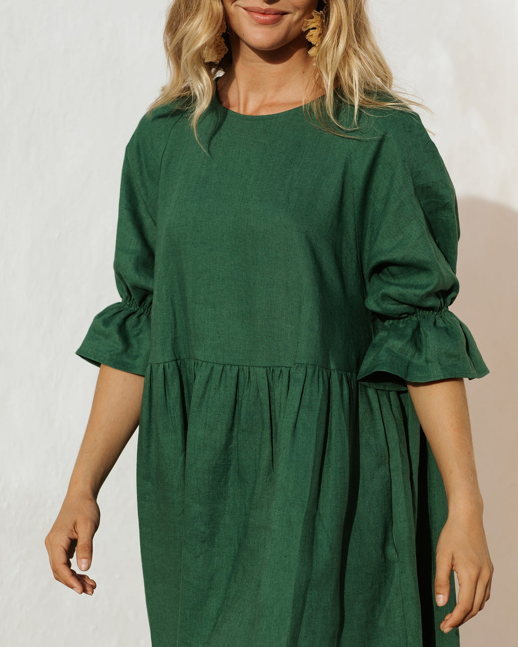 Voluminous Linen Dress Nerja in Green - gallery