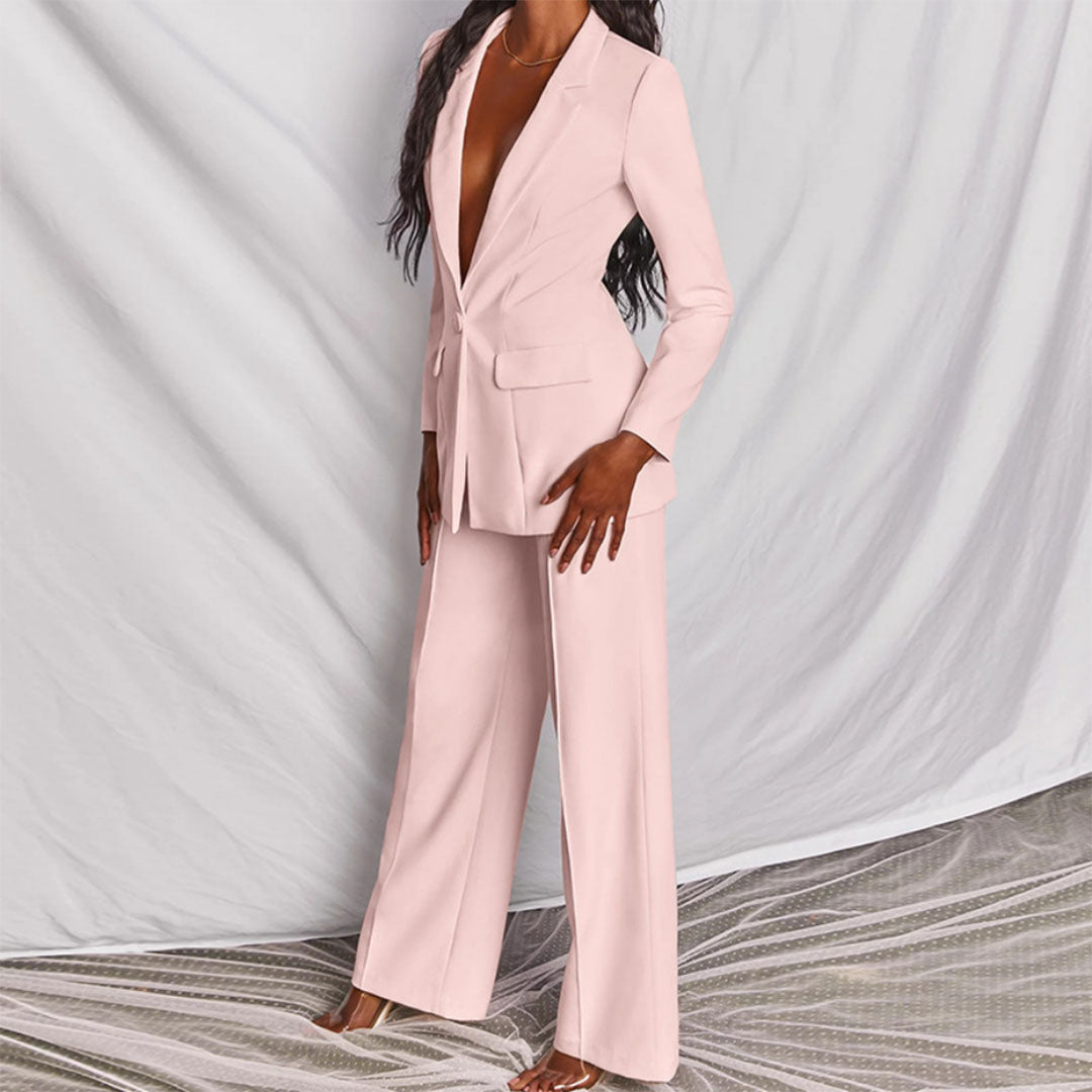 Hayley - Chic Women's Two-Piece Blazer and Trouser Ensemble