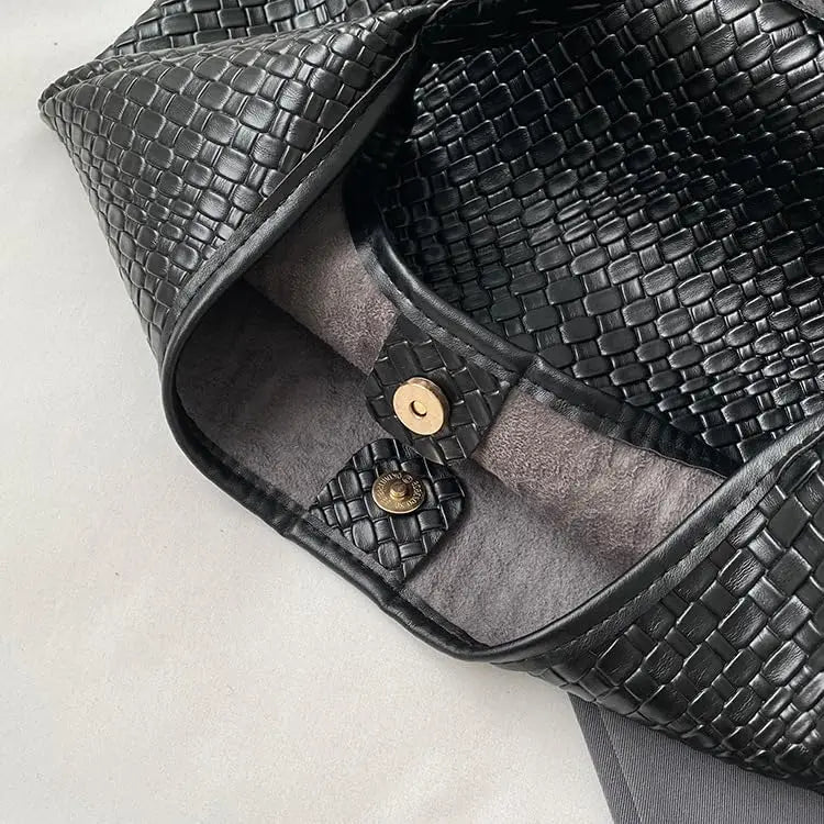 Sandia - Stylish Women's Handbag