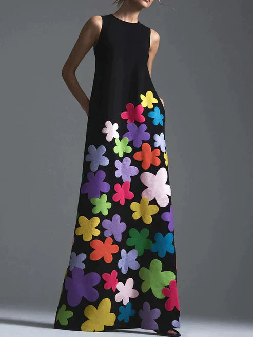 Elegant Floral Dress with Round Neckline