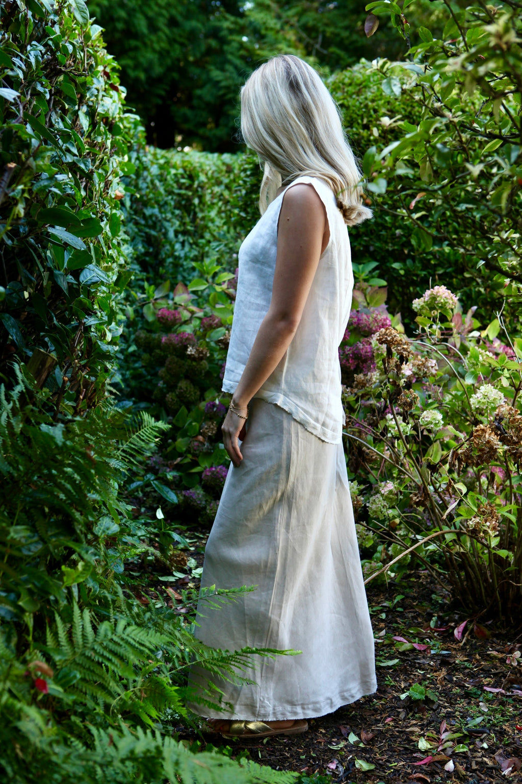Aimie Linen Top | Linen Back Detail Top — gallery