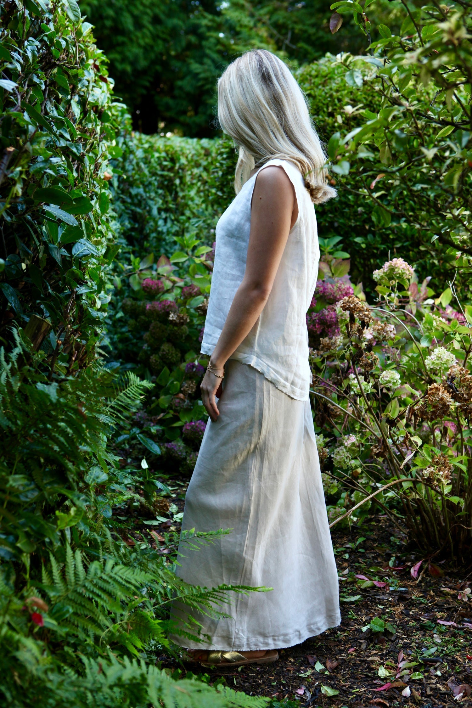 Aimie Linen Top | Linen Back Detail Top — gallery
