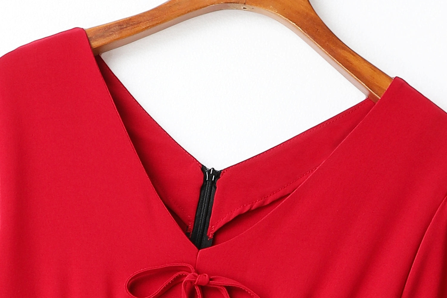 Cella Plus Size V Neck Ribbon Swing Short Sleeve Midi Dress — gallery