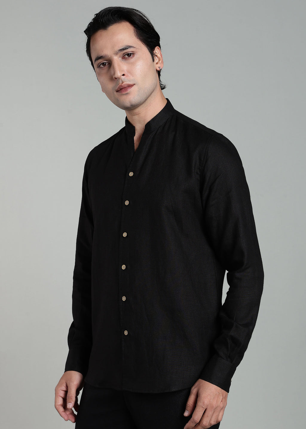 Craig Pure Linen V-Neck Shirt in Black for Men