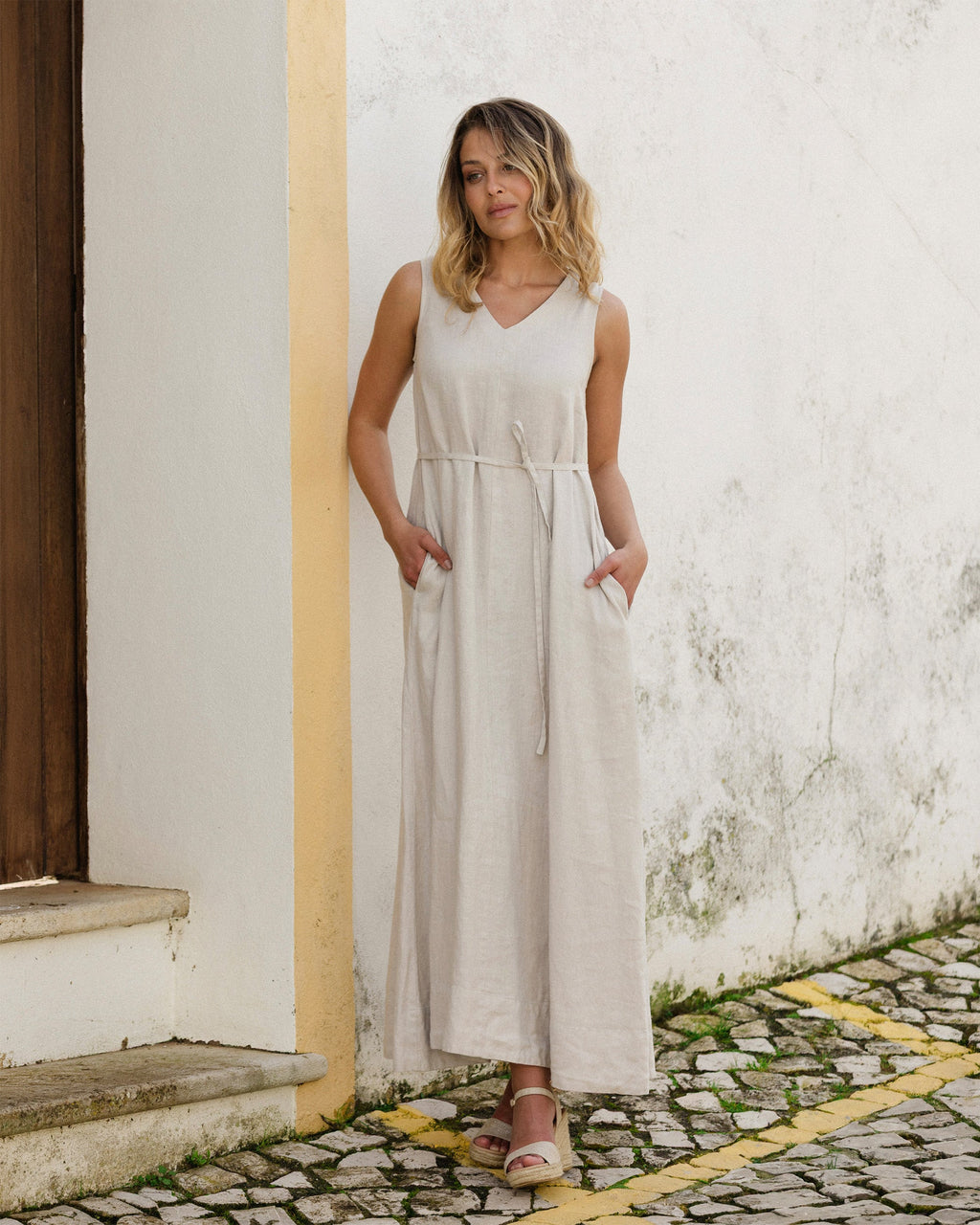 Sleeveless Linen Dress Florence in Natural Flax - gallery