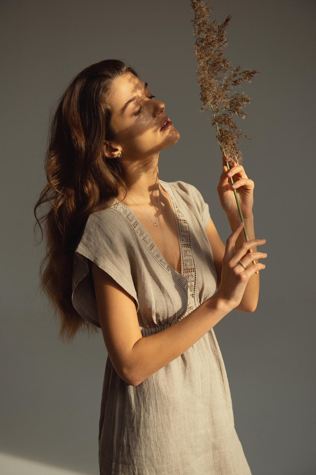 Linen Short Night Gown Antique - gallery