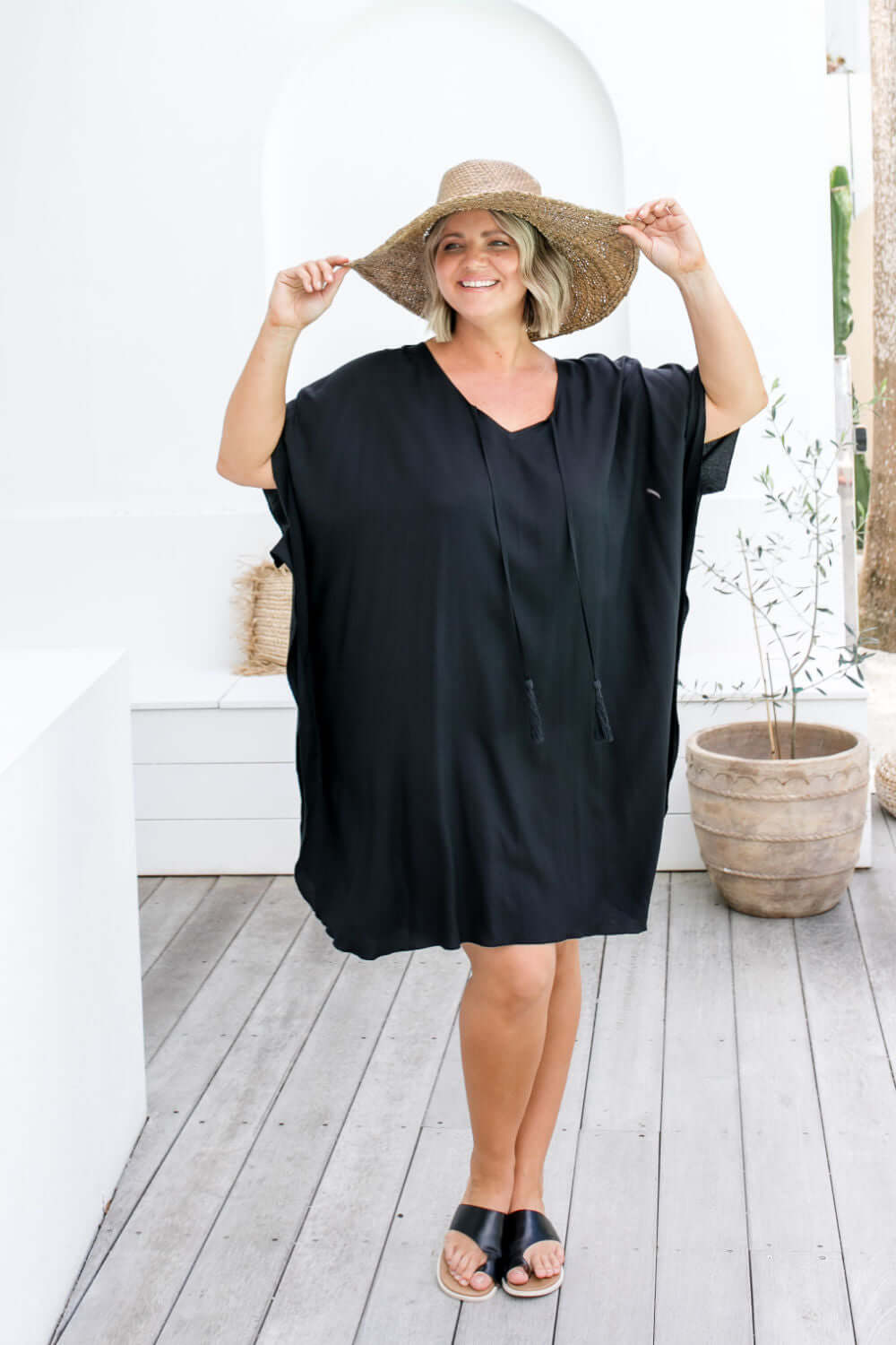 Short Kaftan Dress - Black — gallery