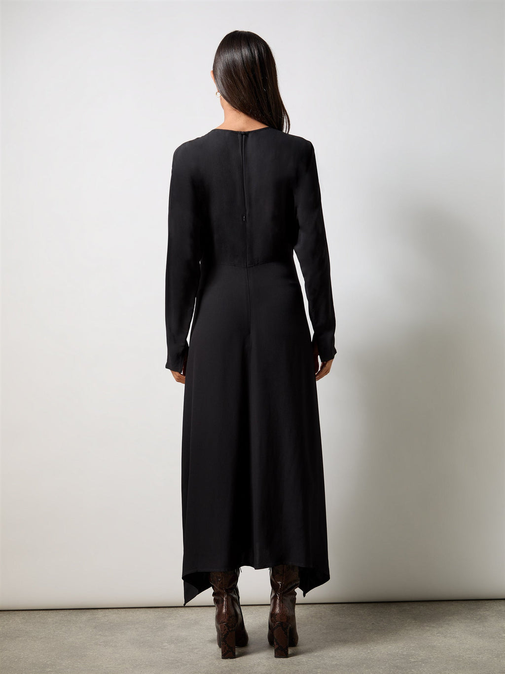 Black Crepe Keyhole Midi Dress — gallery