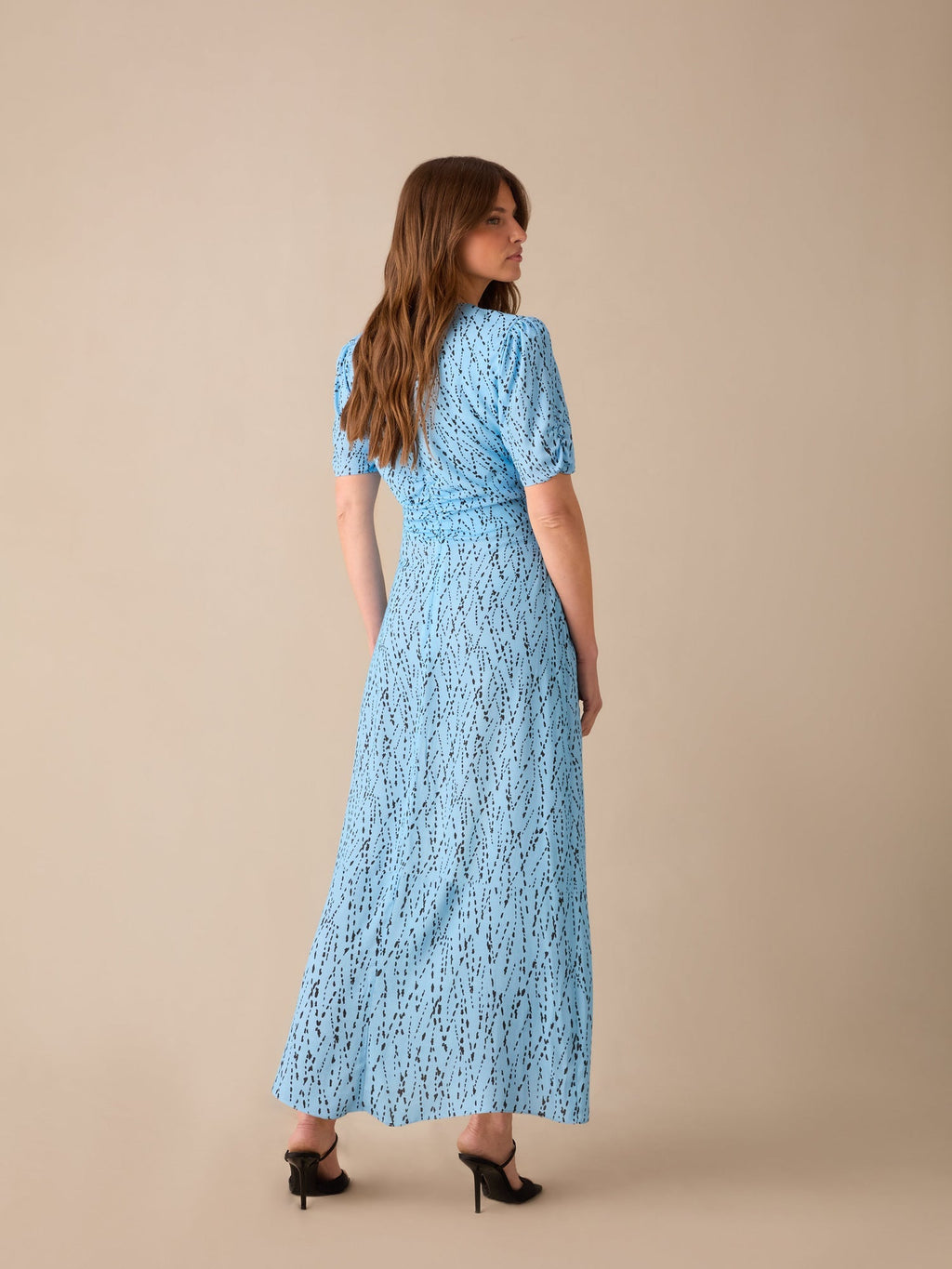 Petite Blue Dash Print Ruched Front Midi Dress — gallery