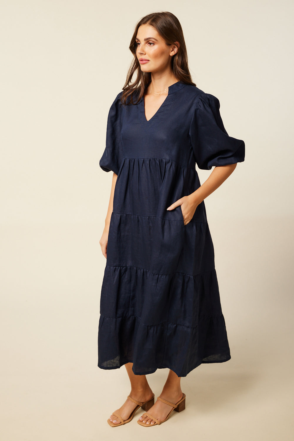 Sabre Linen V-Neck Dress in Navy — gallery