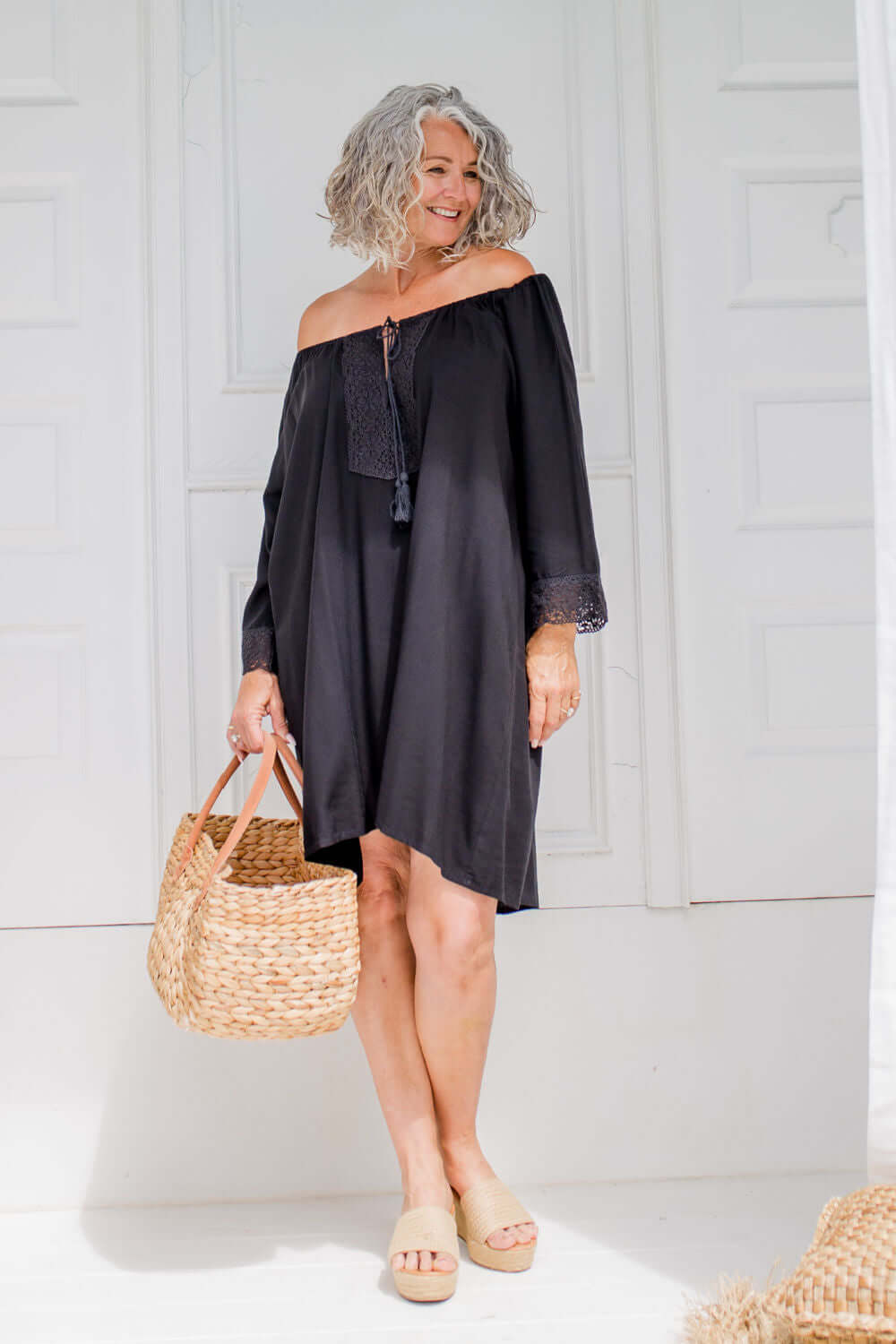 Short Kaftan Dress - Black Lace Trim — gallery