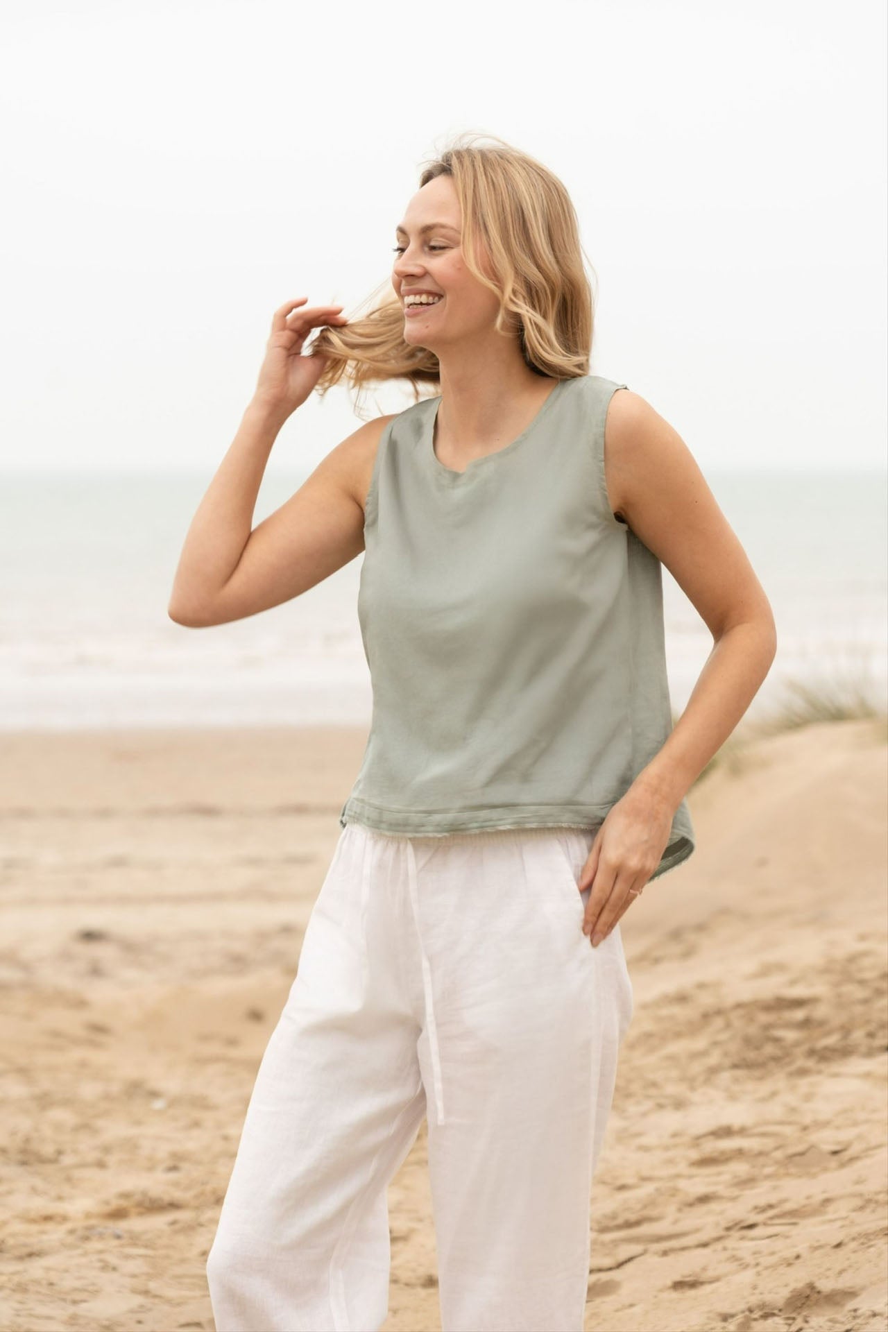 Aimie Linen Top | Linen Back Detail Top — gallery