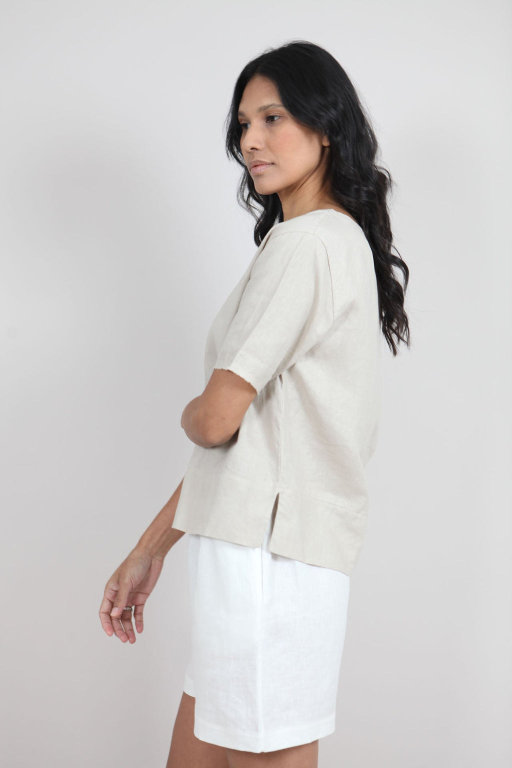 Sallie Linen Top | V-Neck Top — gallery