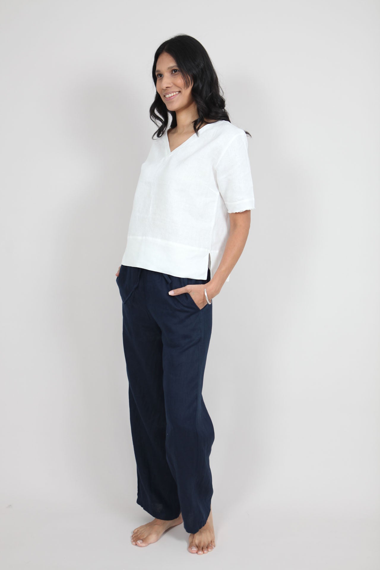 Sallie Linen Top | V-Neck Top — gallery