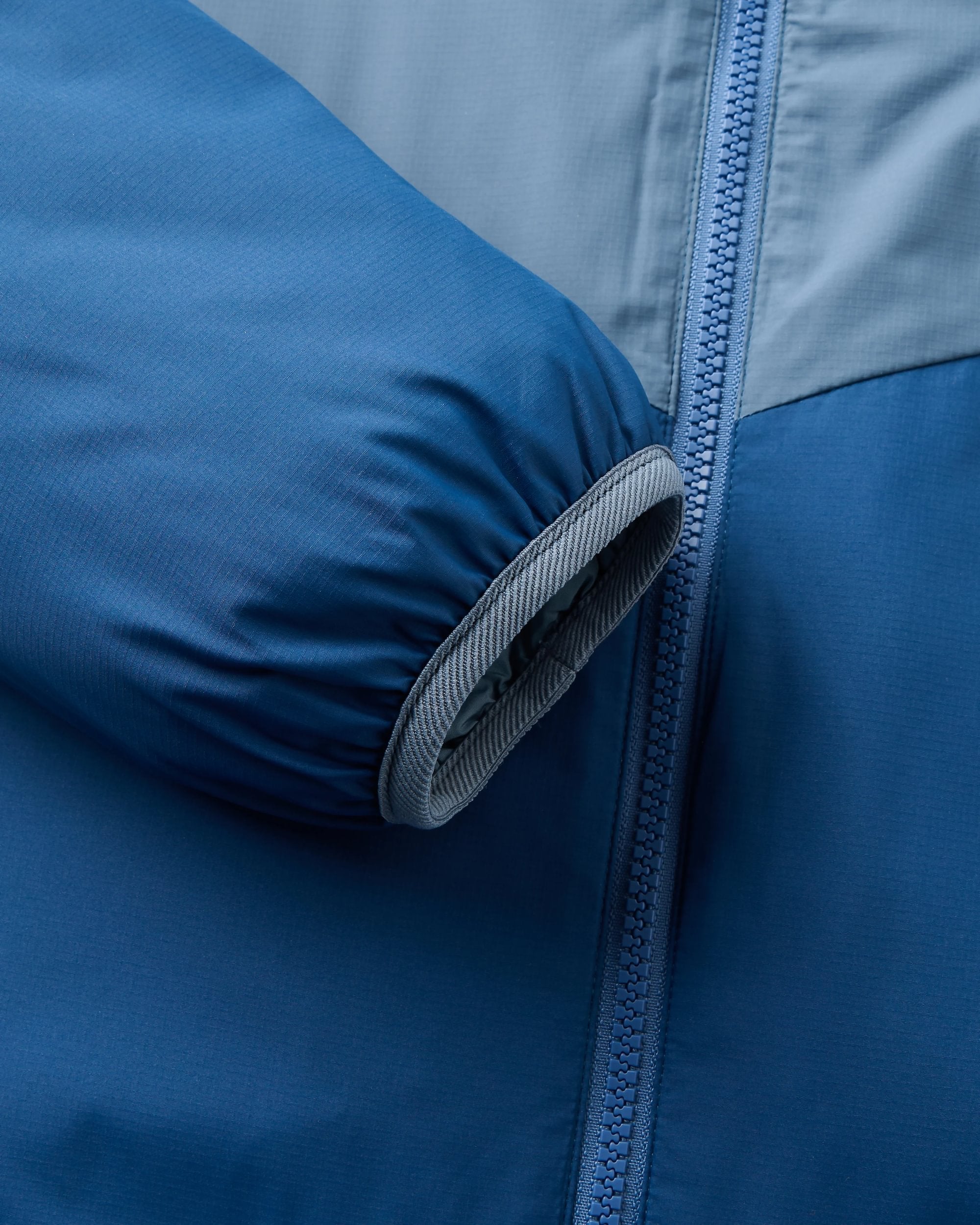 Daybreak Lightweight Thermore Hoodless Jacket for Women - gallery